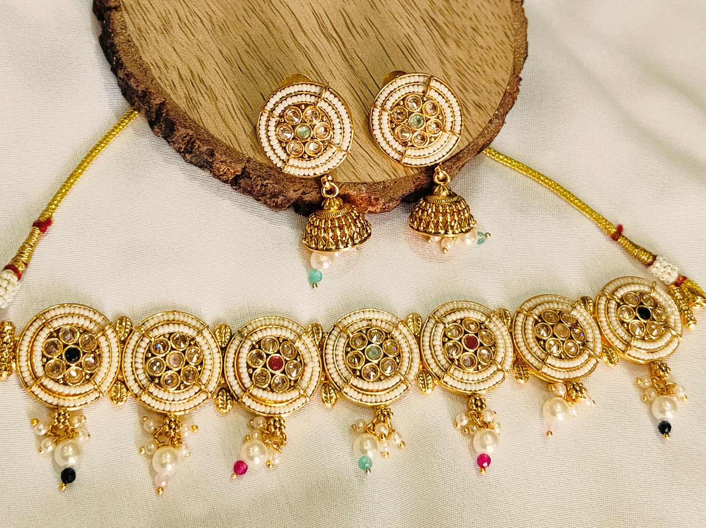 Ivory AKANSHA Necklace set