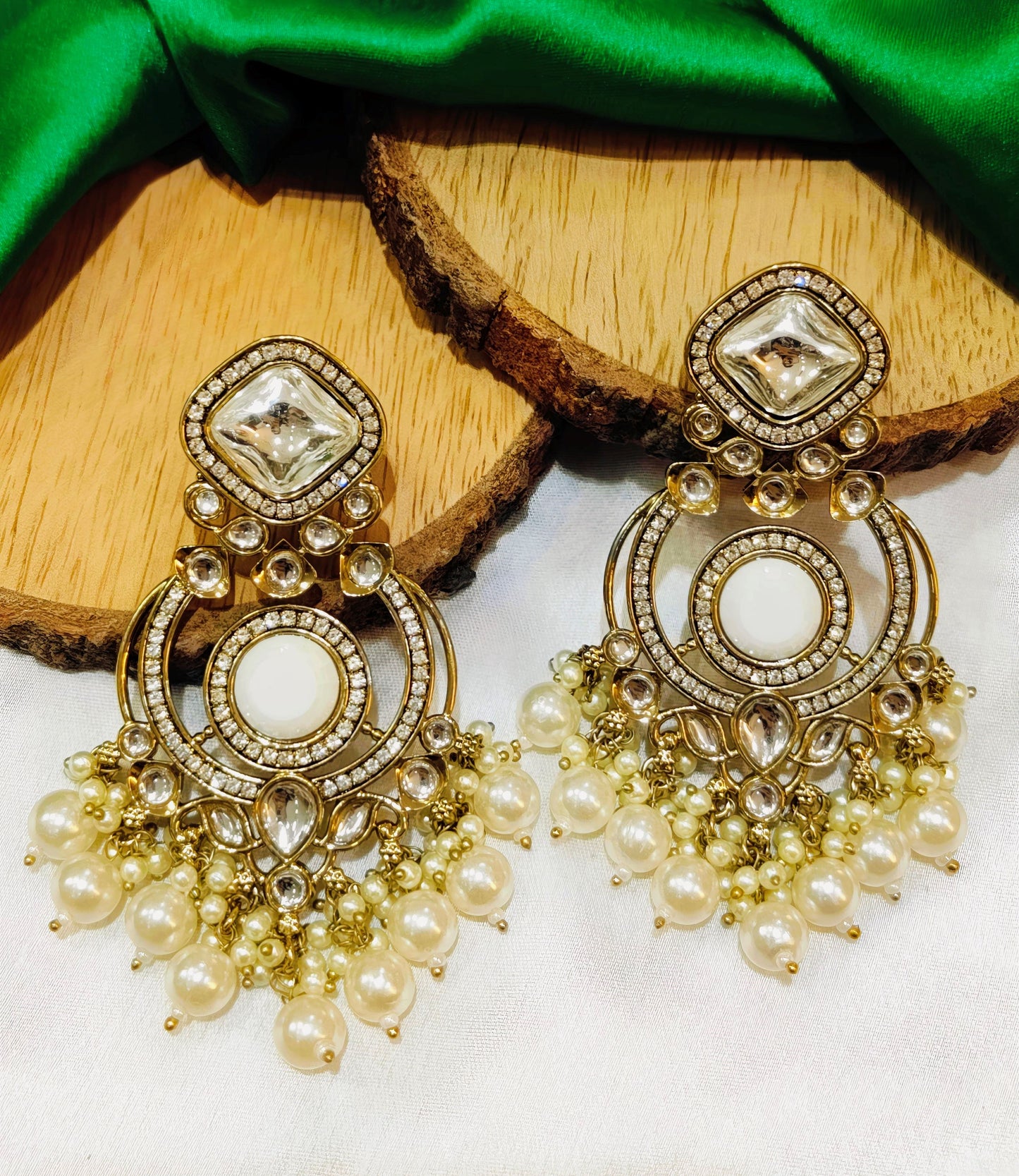 Ivory PRANITA Chandbali