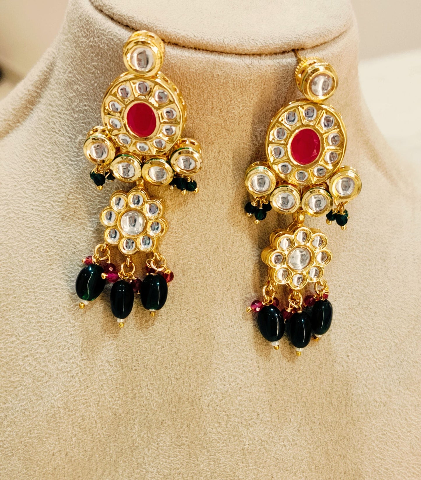 Maroon green Mitali Choker Necklace set