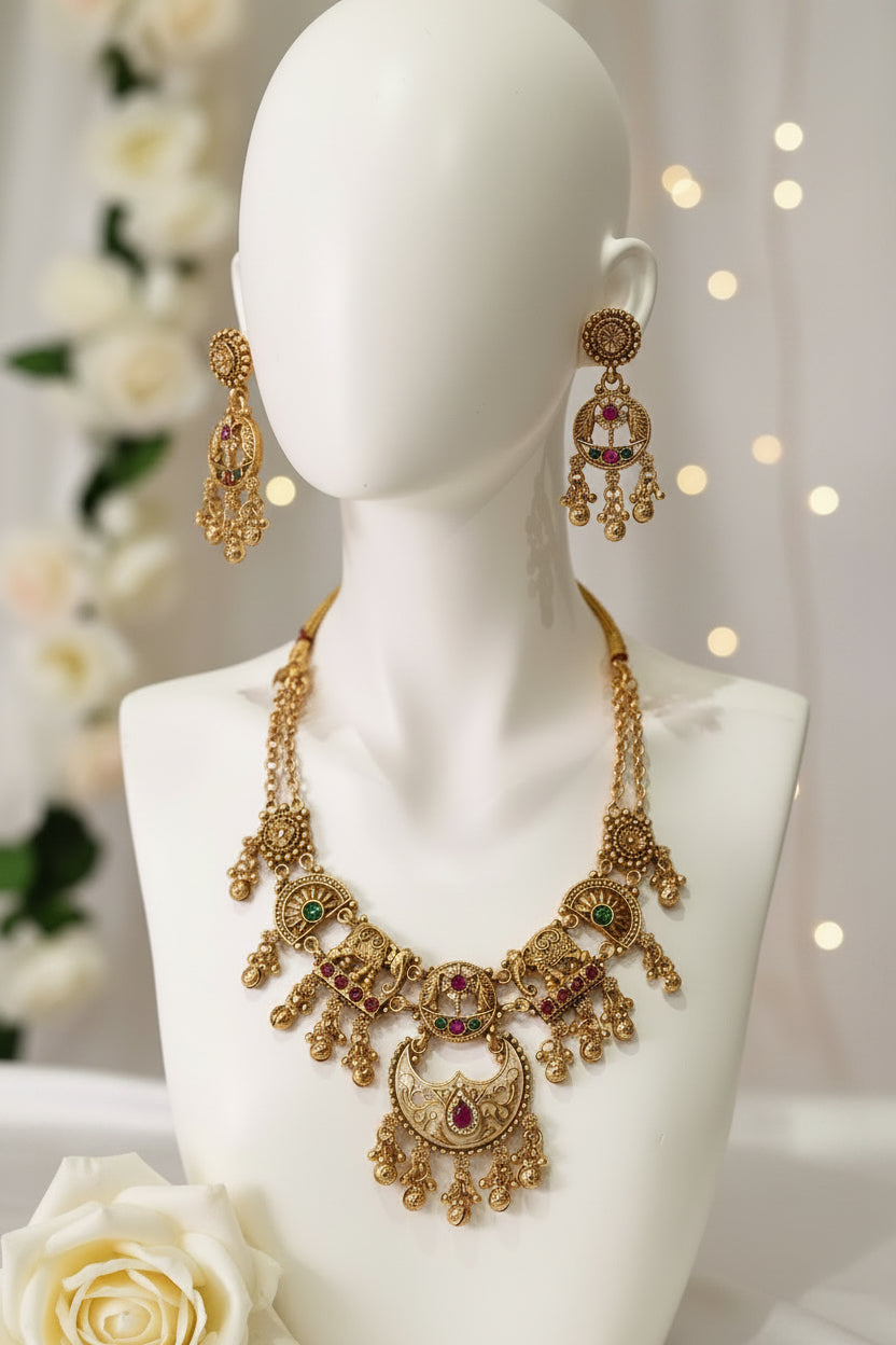 Gold Hastinika Necklace set