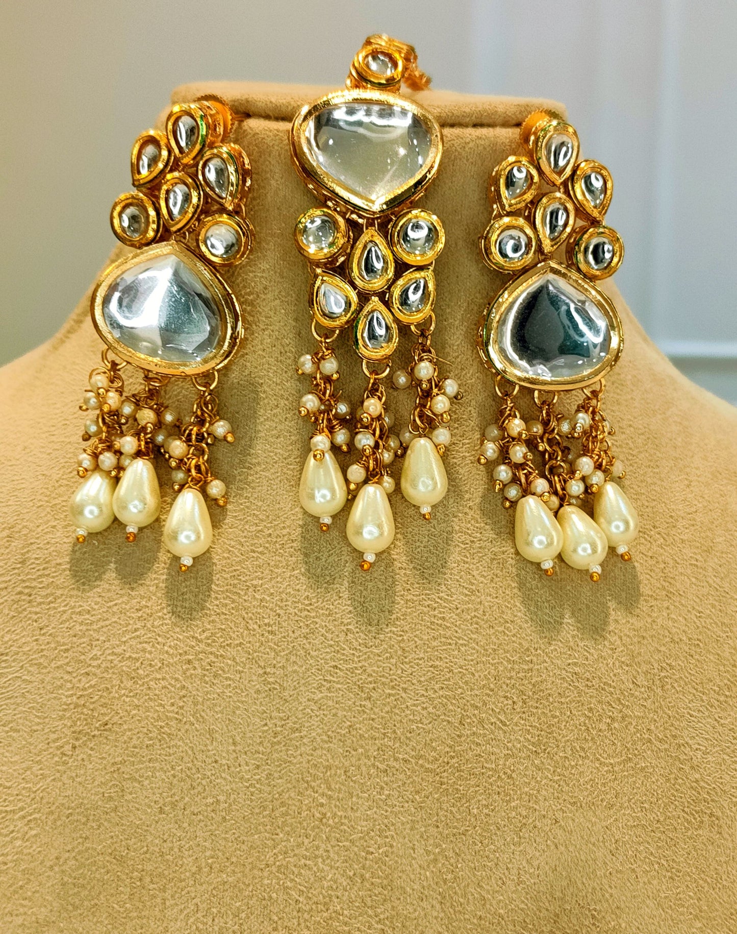 Ivory Mauli Choker Necklace set