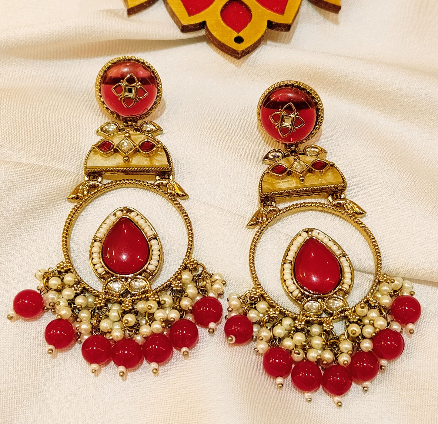 Rani Pink SUNDARI Chandbali