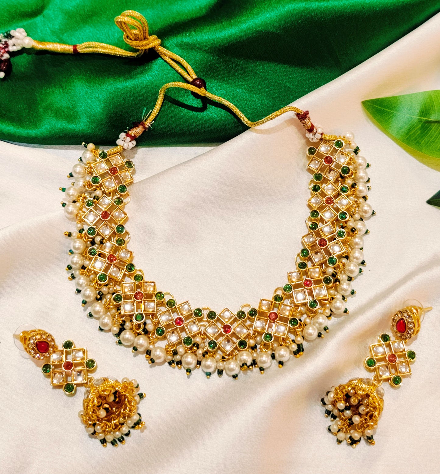 Red and Green SUNDARI Necklace Set