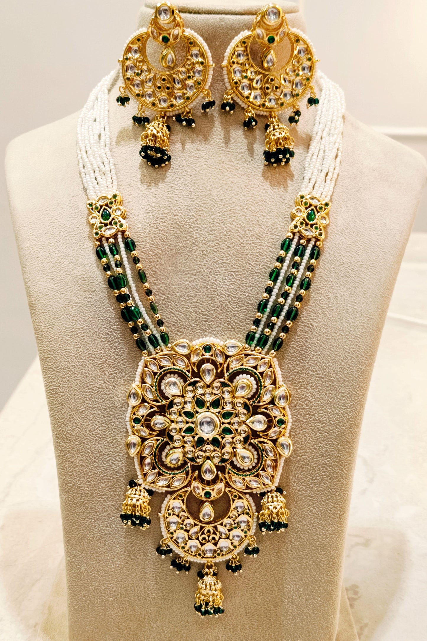 Green MAHARANI HAAR Long Necklace Set